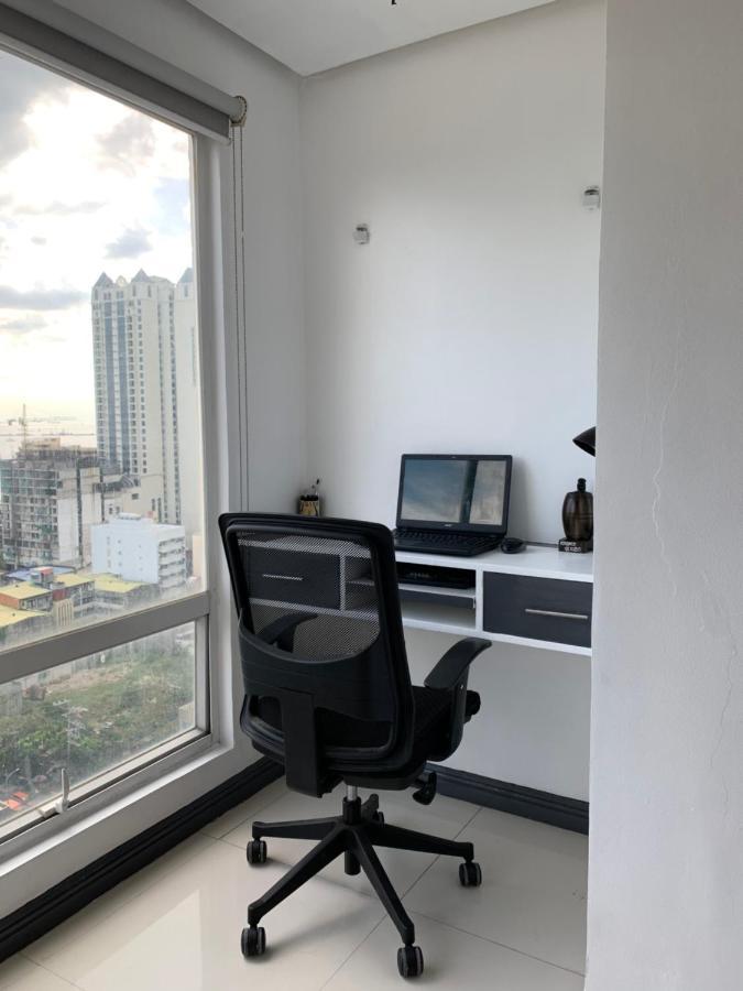 1 Bedroom With Balcony, Fully Furnished Overlooking Manila Bay At Birch Tower, Malate, Manila Ngoại thất bức ảnh